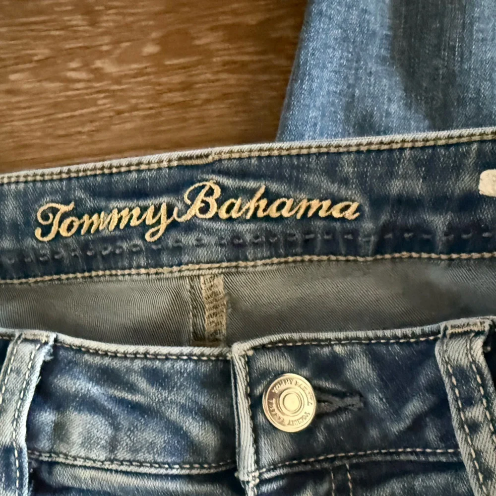 Tommy Bahama tommy bahama